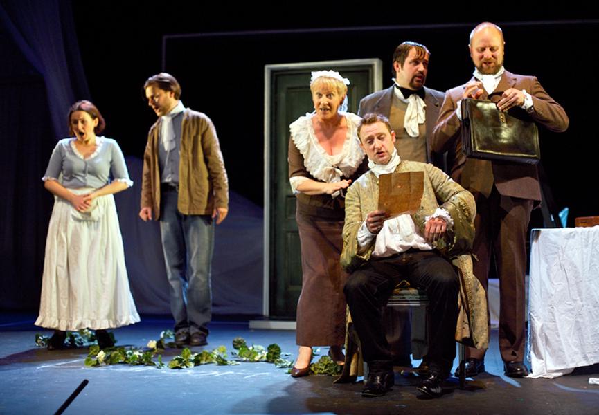 figaro10a.jpg